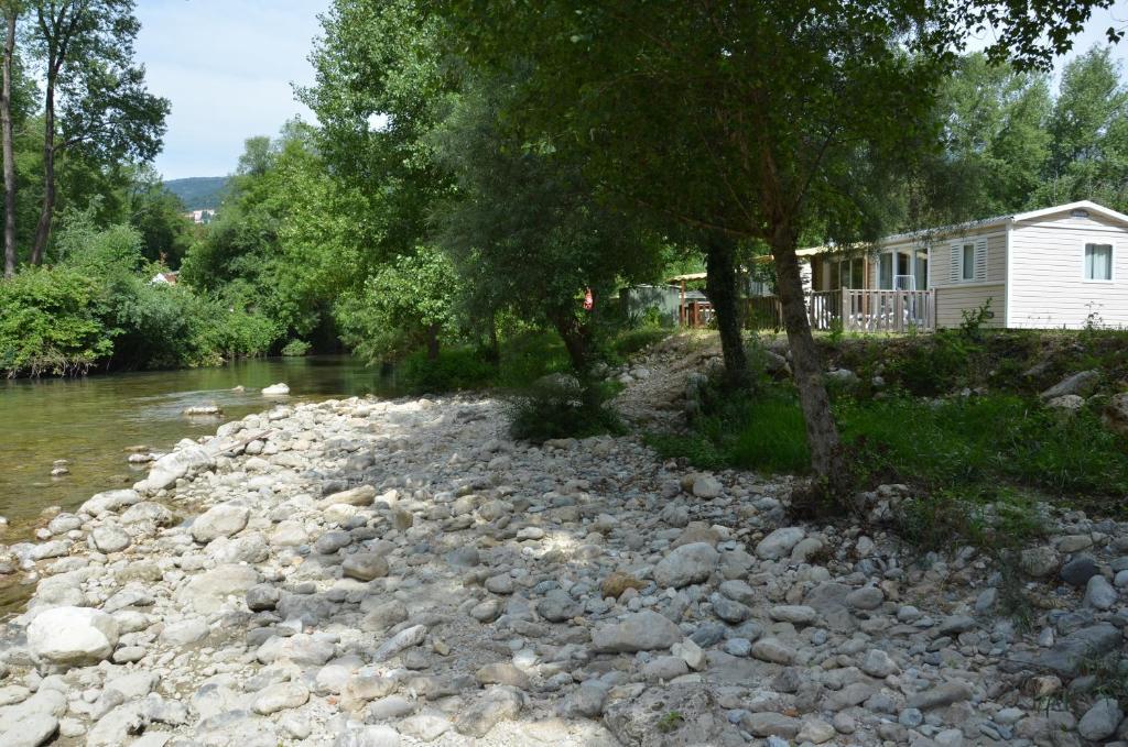 Les Rives Du Loup Hotel Tourrettes-sur-Loup Bagian luar foto